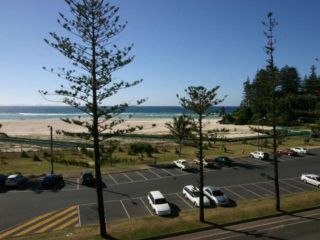 Sands On Greenmount Unit 4 - Beachfront location with ocean views Apartment, Gold Coast - 3