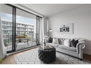 Sandy Hill Apartments by Ready Set Host Apartment, Sandringham - 1