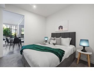 Sandy Hill Apartments by Ready Set Host Apartment, Sandringham - 5