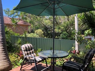 'Sandy Palms' 28 Moorooba Cr - Beautiful Home with Wifi, Air-con and Boat Parking Guest house, Nelson Bay - 4