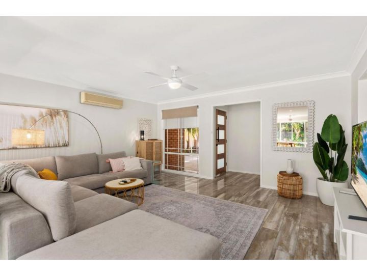 Sandy Point Road 114 Corlette Guest house, Corlette - imaginea 2