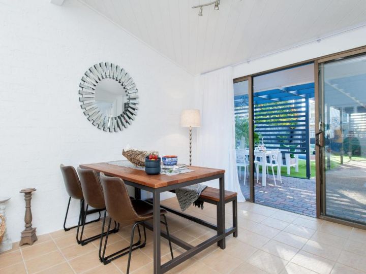 Sandy Point Road, 51 Guest house, Corlette - imaginea 5