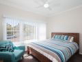 Sandy Shoal&#x27;, 46 Rigney Street - Shoal Bay Beach Cottage with aircon Guest house, Shoal Bay - thumb 7