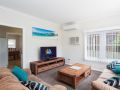 Sandy Shoal&#x27;, 46 Rigney Street - Shoal Bay Beach Cottage with aircon Guest house, Shoal Bay - thumb 3