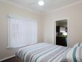 Sandy Shoal&#x27;, 46 Rigney Street - Shoal Bay Beach Cottage with aircon Guest house, Shoal Bay - thumb 10