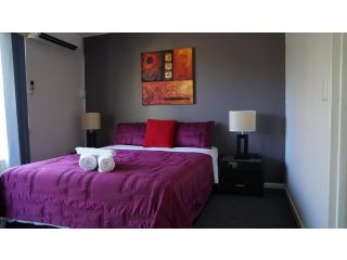 Santana Resort Surfers Paradise Aparthotel, Gold Coast - 3