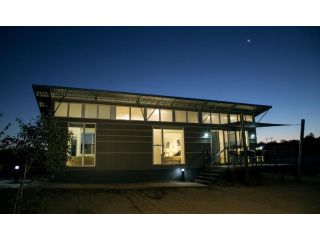 Savannah Cabins, Taronga Western Plains Zoo Apartment, Dubbo - 1