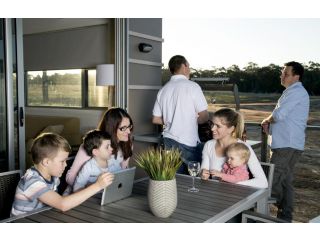 Savannah Cabins, Taronga Western Plains Zoo Apartment, Dubbo - 5