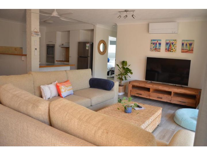 Sawtell Beachfront Villa - 2 mins to everything! Apartment, Sawtell - imaginea 3