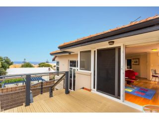 Scarborough Seaview Loft Guest house, Perth - 3