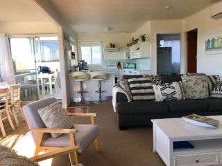 Scarlets by the Sea Guest house, Bermagui - 1