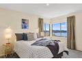 Scenic Sandy Bay Home with Stylish Interior Guest house, Sandy Bay - thumb 10