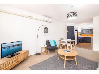 Sea Breeze with city ease Apartment, Port Lincoln - 3