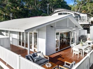 SEA DECK Hyams Beach 4pm Check Out Sundays Guest house, Hyams Beach - 3