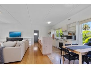 Sea Forever Guest house, Apollo Bay - 3