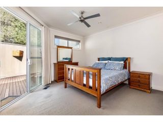 Sea Grange - harbour views, prime location Guest house, Mornington - 1