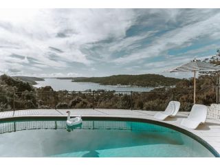 Sea La Vie at Bayview -- 'paradise by the sea' Villa, New South Wales - 2