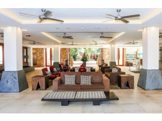 Temple 313 Spacious Modern 3 Bedroom Apartment Balinese Style Resort Apartment, Palm Cove - 5