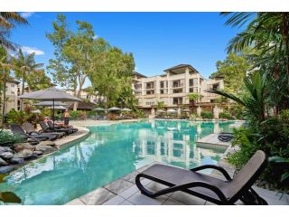 Swim Out Apartments in Triton Street Beachfront Resort Palm Cove Apartment, Palm Cove - 4