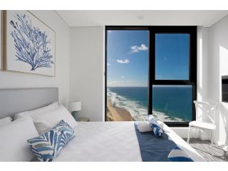 Sea view Beachfront apartment in surfers Apartment, Gold Coast - 2