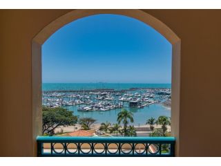 Sea Views on Shingley Apartment, Airlie Beach - 2