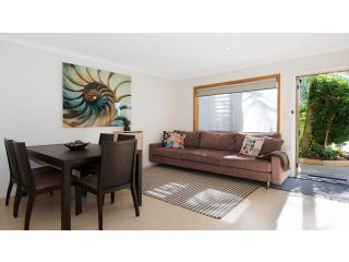 Sea Whisper Apartment, Lennox Head - 2