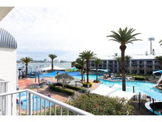 Sea World Resort Hotel, Gold Coast - 3