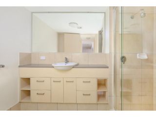 Seabourn Unit 102, 56 Lower Gay Tce Caloundra Apartment, Caloundra - 1