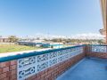 Seabreeze 4 Opposite Bowling Club Apartment, Tuncurry - thumb 1
