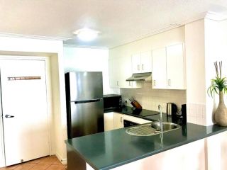 Seabreeze Apartment, Bargara - 5