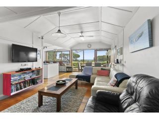 Seaclusion Private Access to Beach and Pet Friendly Guest house, Wye River - 3