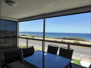 Seaford Beachfront House Guest house, South Australia - 4