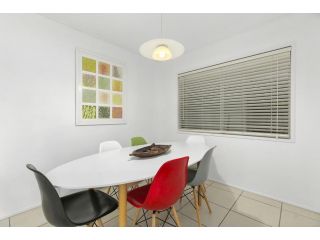 Seagrass Pacific Ave Tranquil Balinese inspired home with Private Pool Pet Friendly Guest house, Sunshine Beach - 5