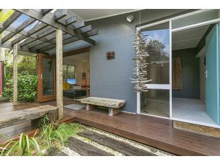 Seagrass Pacific Ave Tranquil Balinese inspired home with Private Pool Pet Friendly Guest house, Sunshine Beach - 4