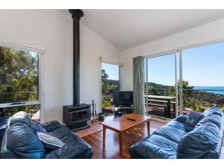 Seamist elevated with an amazing outlook Guest house, Lorne - 1