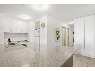 Seapoint Unit 14 32 Victoria Tce Kings Beach Apartment, Caloundra - 3