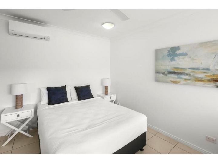 Seascape Apartment, Cairns - imaginea 10