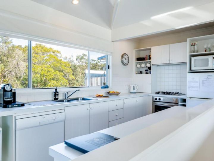 Seascape Cottage at Hyams 4pm Check Out Sundays Guest house, Hyams Beach - imaginea 5