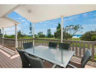 Seascape - Lennox Head Apartment, Lennox Head - 1