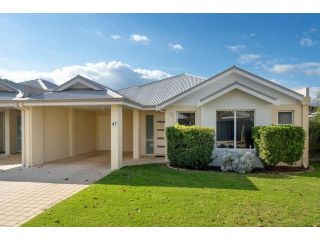 Seashell Cottage - Unit 47 At Cape View Resort Guest house, Broadwater - 2