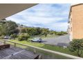 Seaspray 1 4 Intrepid Close large unit only 50 mtrs to the waters edge Apartment, Nelson Bay - thumb 1