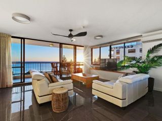 Seaview Resort - Luxurious Beachside Two Bedroom Apartment with Stunning Views Apartment, Mooloolaba - 5