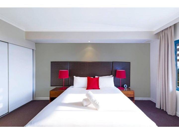 Seaview King Studio Resort Stay with Tropical Pool Apartment, Darwin - imaginea 4