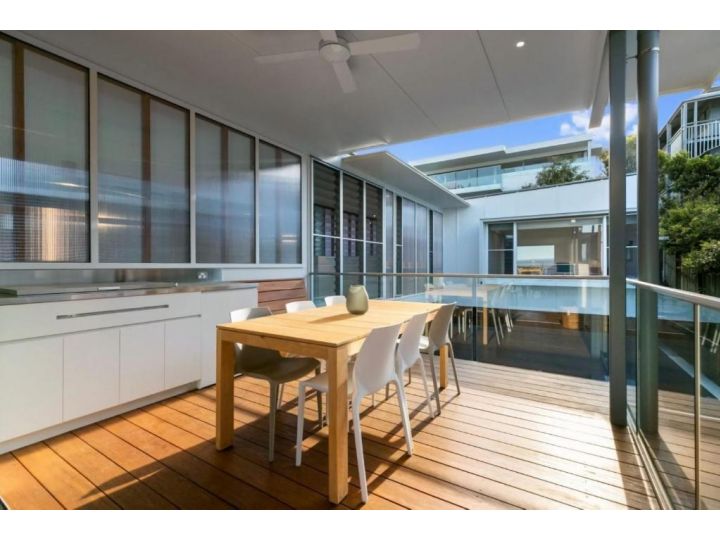 Seaview Tce Spectacular Home with Stunning Ocean and Headland Views Guest house, Sunshine Beach - imaginea 14