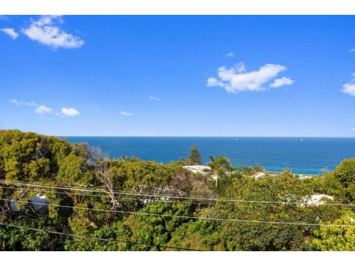 Seaview Tce Spectacular Home with Stunning Ocean and Headland Views Guest house, Sunshine Beach - imaginea 7