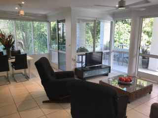 Secluded tropical apartment Apartment, Palm Cove - 3