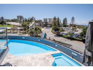 Second Floor Shearwater Resort at Kings Beach - Close to everything - Swim, beach and play at this family-friendly resort Apartment, Caloundra - 4