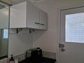 Self contained room with bathroom and kitchenette Guest house, Redcliffe - thumb 8