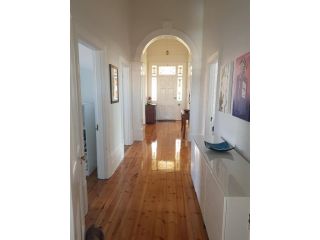 Semaphore Sea Breeze - Family Beach-Heated Pool Holiday Guest house, South Australia - 4