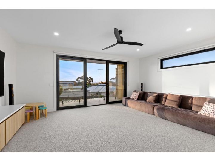 Sensational 4 Bedroom House Guest house, Ocean Grove - imaginea 20